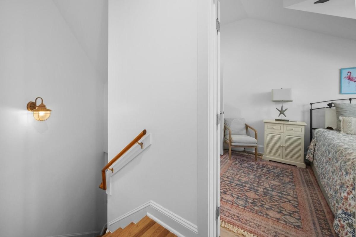 Carillon Market 305 Apartment