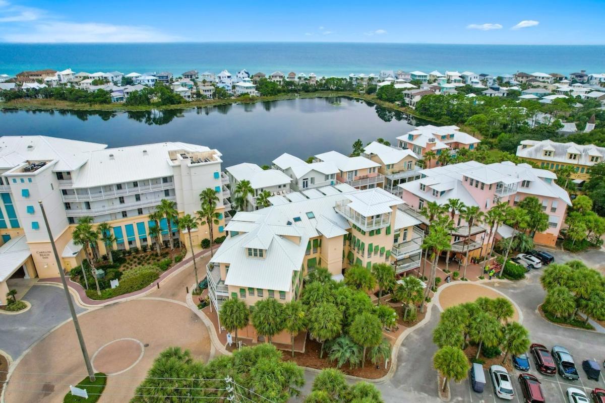 Apartment Carillon Market 305